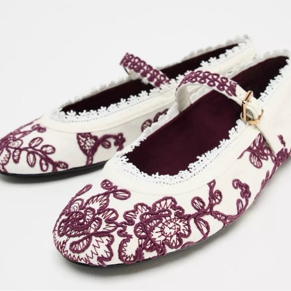 ZARA EMBROIDERED BALLET FLATS